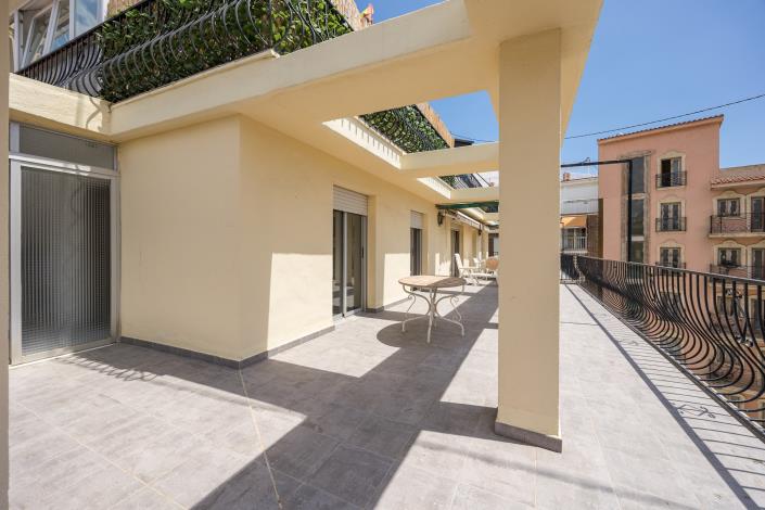 Image No.14-4 Bed Penthouse for sale