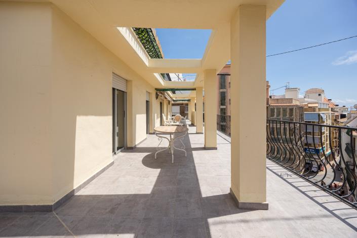 Image No.15-4 Bed Penthouse for sale