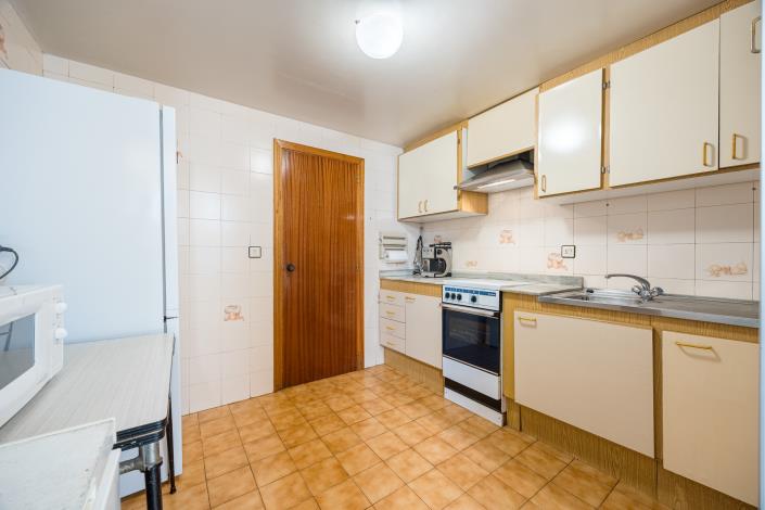 Image No.17-3 Bed Apartment for sale