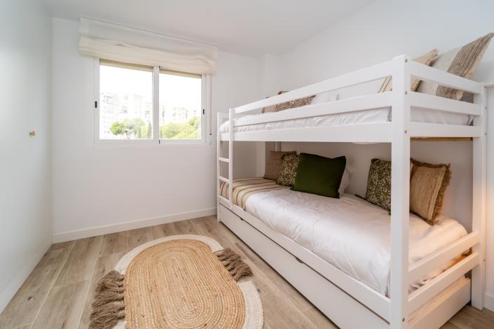 Image No.19-4 Bed Apartment for sale