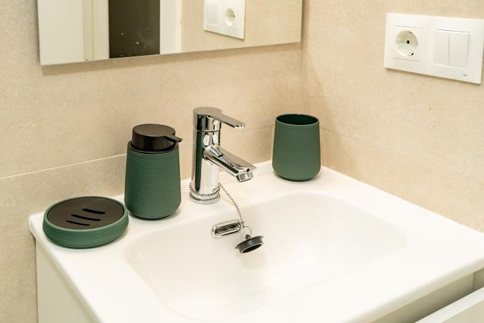 Image No.24-4 Bed Apartment for sale