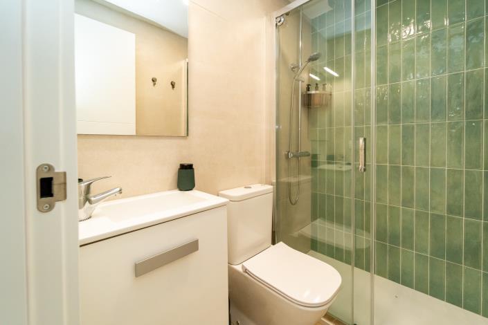 Image No.24-4 Bed Apartment for sale