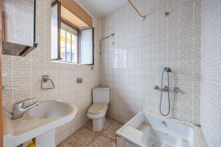 Image No.8-4 Bed Townhouse for sale