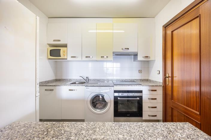 Image No.9-2 Bed Apartment for sale