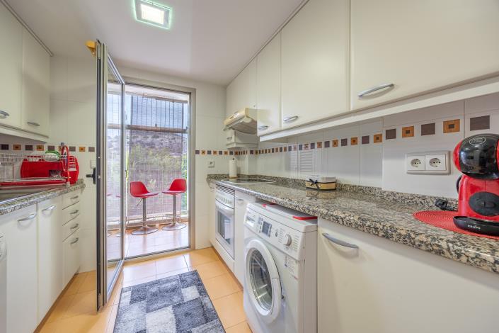 Image No.17-2 Bed Apartment for sale