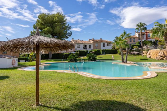 Image No.4-2 Bed Bungalow for sale