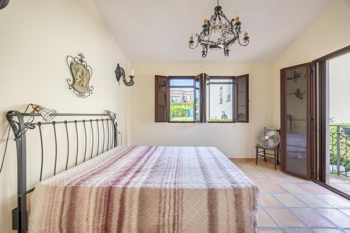 Image No.19-2 Bed Bungalow for sale