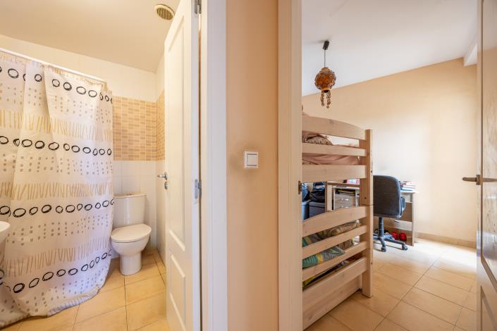 Image No.16-2 Bed Apartment for sale