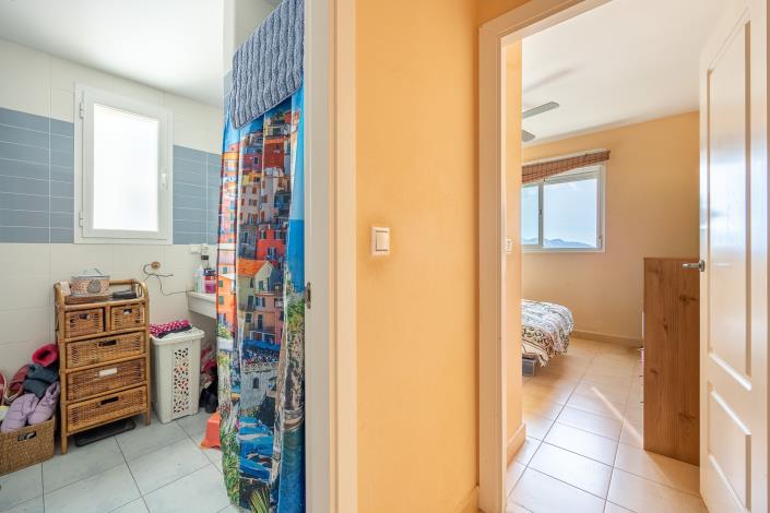 Image No.20-2 Bed Apartment for sale