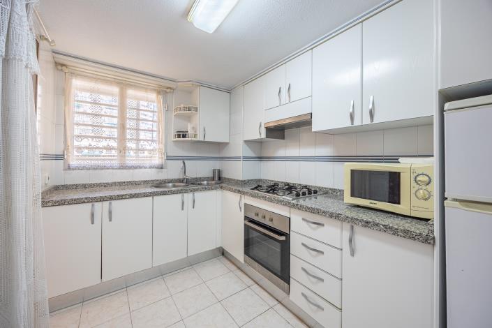 Image No.21-3 Bed Apartment for sale