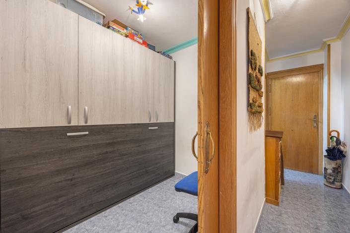 Image No.10-3 Bed Apartment for sale