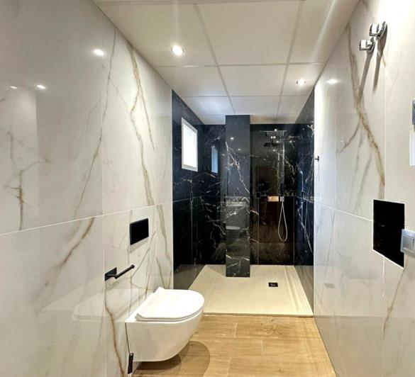 Image No.21-4 Bed Villa / Detached for sale