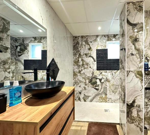 Image No.16-4 Bed Villa / Detached for sale