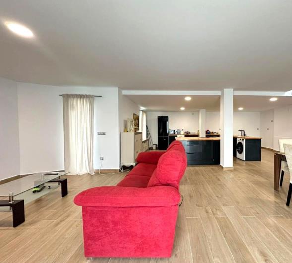 Image No.10-4 Bed Villa / Detached for sale