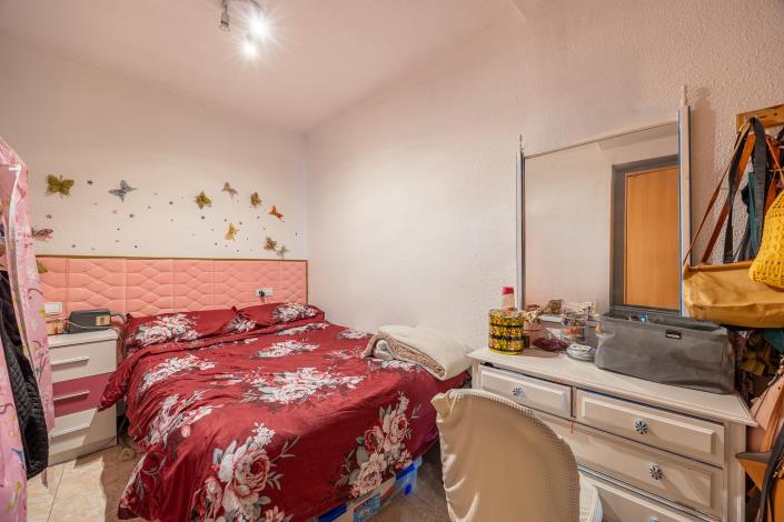 Image No.14-4 Bed Townhouse for sale