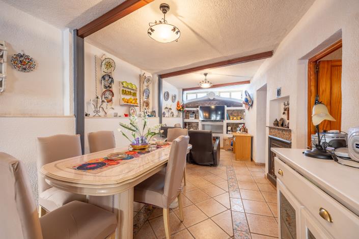 Image No.10-4 Bed Townhouse for sale