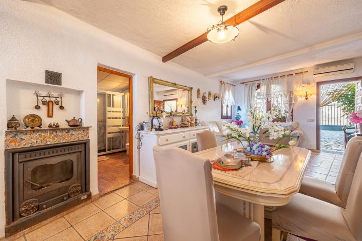 Image No.9-4 Bed Townhouse for sale