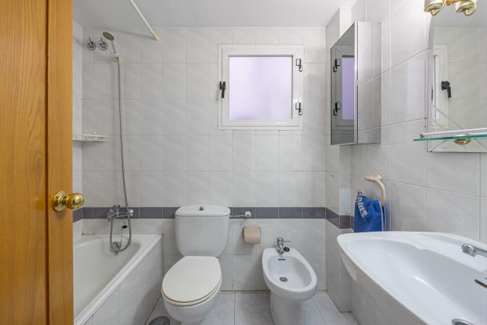 Image No.18-1 Bed Apartment for sale