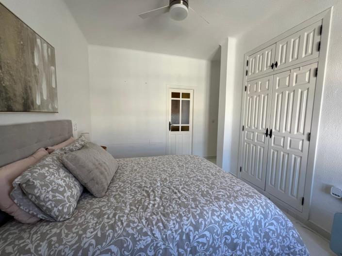 Image No.25-3 Bed Villa / Detached for sale