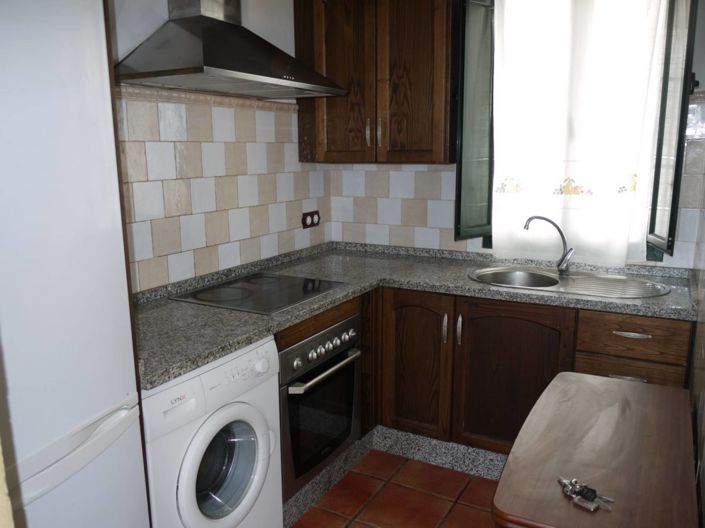 Image No.36-5 Bed Country House for sale