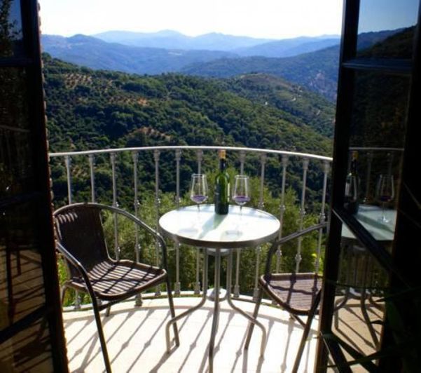 Image No.41-3 Bed Property for sale