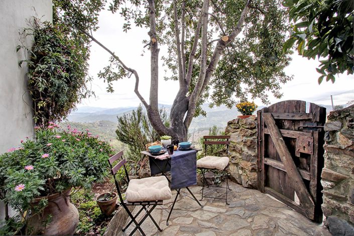 Image No.43-3 Bed Property for sale