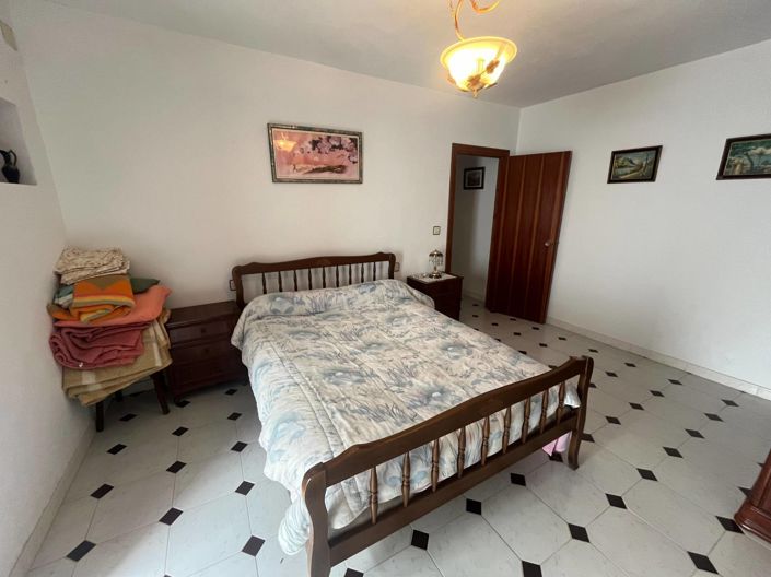 Image No.23-4 Bed Village House for sale