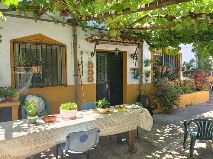 Image No.2-3 Bed Country House for sale