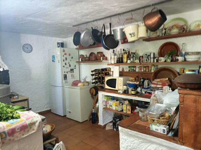 Image No.9-3 Bed Country House for sale