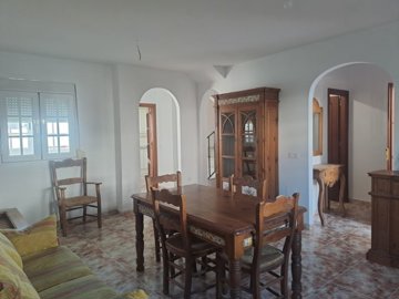 14640994297