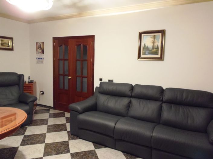 Image No.12-4 Bed Villa for sale