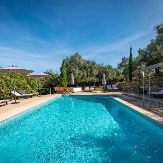 Image No.30-12 Bed Property for sale