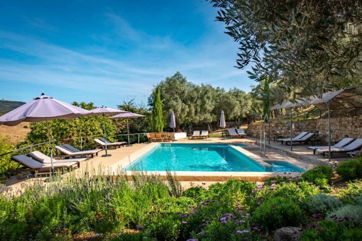 Image No.7-12 Bed Property for sale