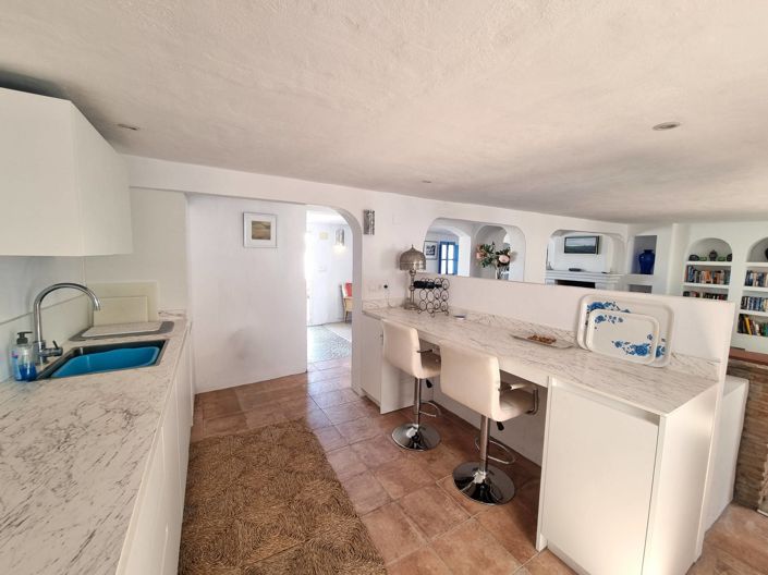 Image No.16-4 Bed Village House for sale