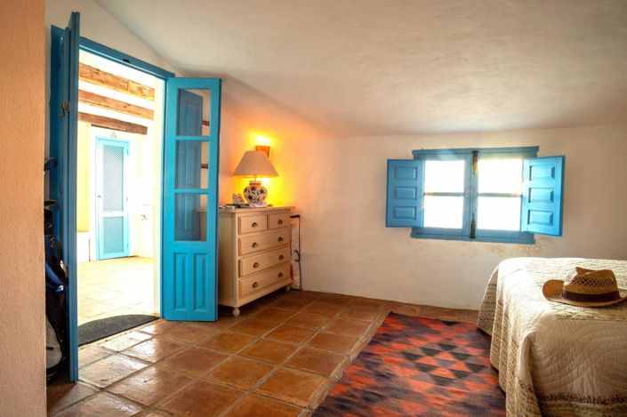 Image No.24-4 Bed Village House for sale