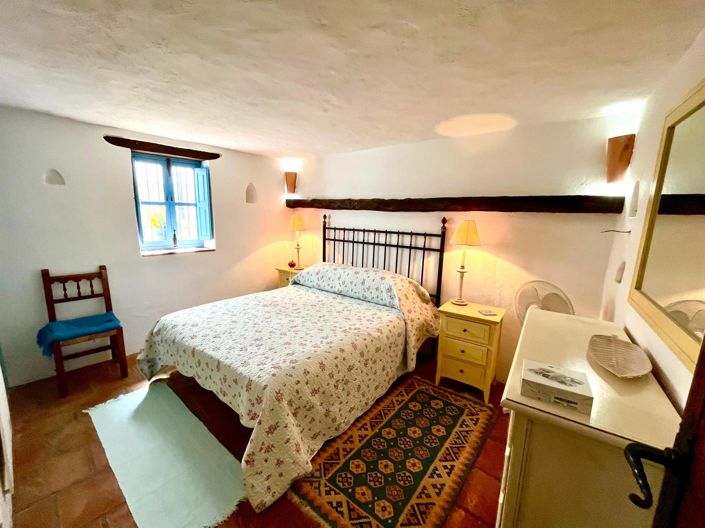 Image No.31-4 Bed Village House for sale