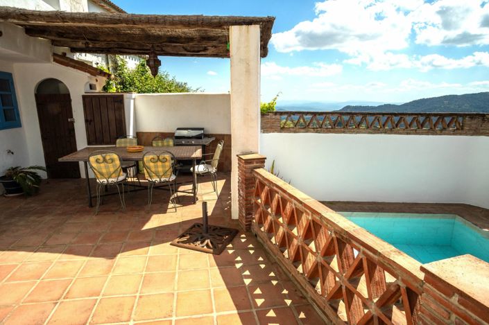 Image No.34-4 Bed Village House for sale