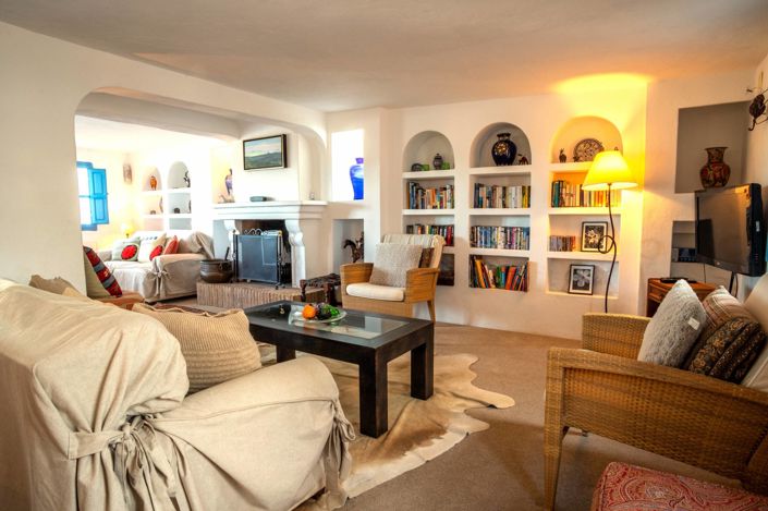 Image No.9-4 Bed Village House for sale