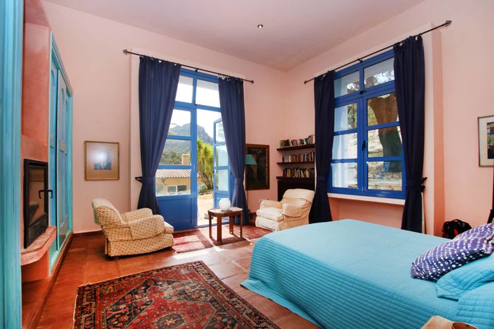 Image No.11-9 Bed Property for sale