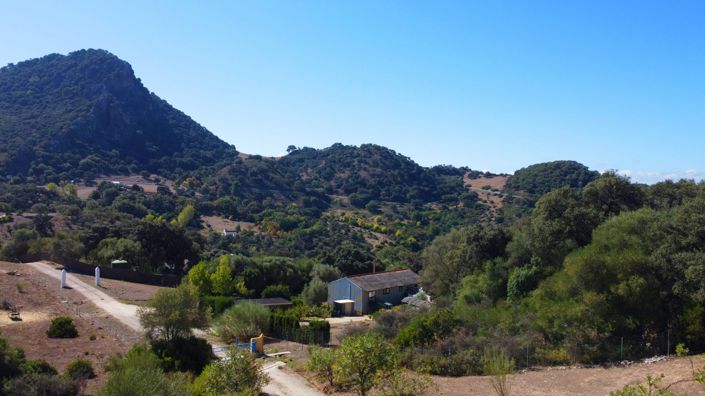 Image No.34-9 Bed Property for sale