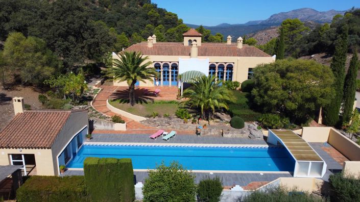 Image No.36-9 Bed Property for sale