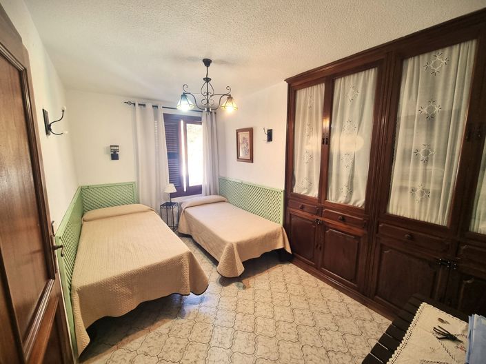 Image No.12-4 Bed Villa for sale