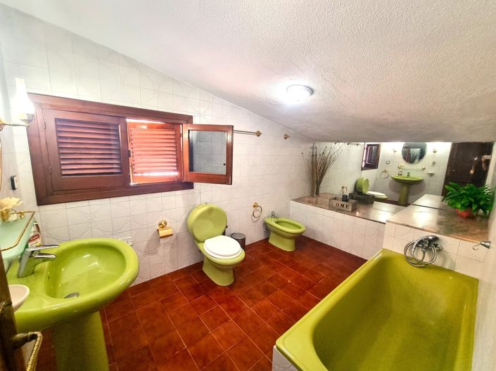 Image No.13-4 Bed Villa for sale