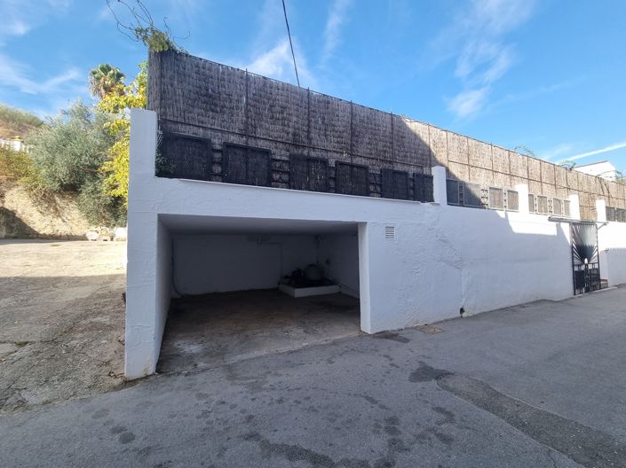 Image No.29-4 Bed Villa for sale