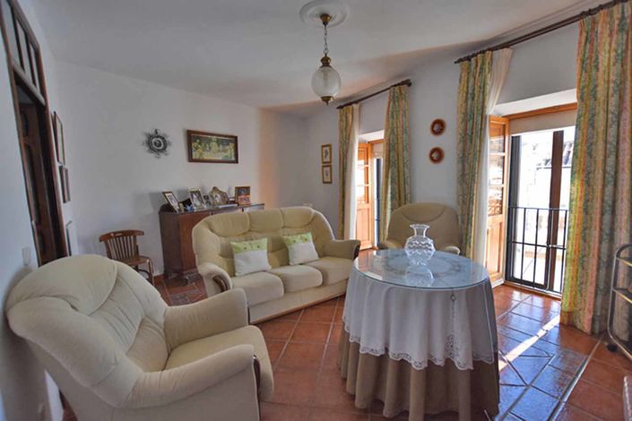 Image No.14-3 Bed Village House for sale