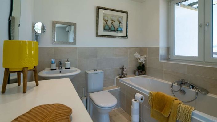 Image No.23-Maison de campagne de 6 chambres à vendre à Iznájar