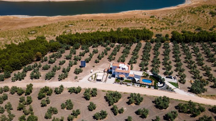 Image No.34-Maison de campagne de 6 chambres à vendre à Iznájar