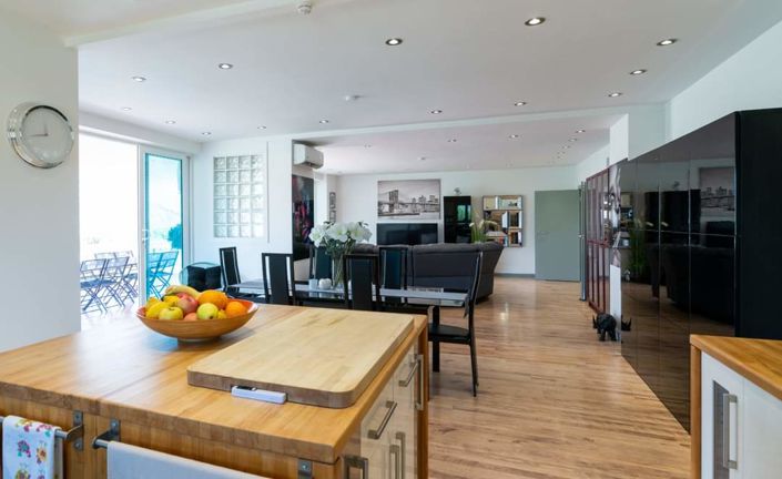 Image No.5-Maison de campagne de 6 chambres à vendre à Iznájar