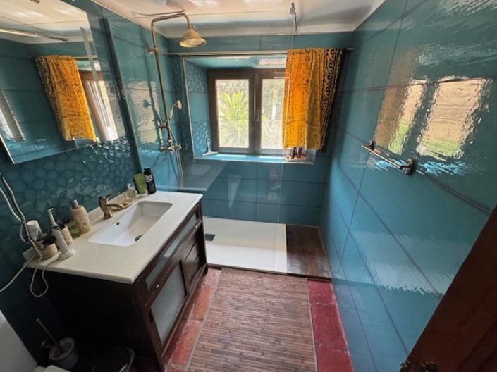 Image No.12-4 Bed Country House for sale