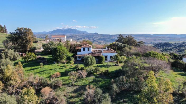 Image No.16-5 Bed Country House for sale